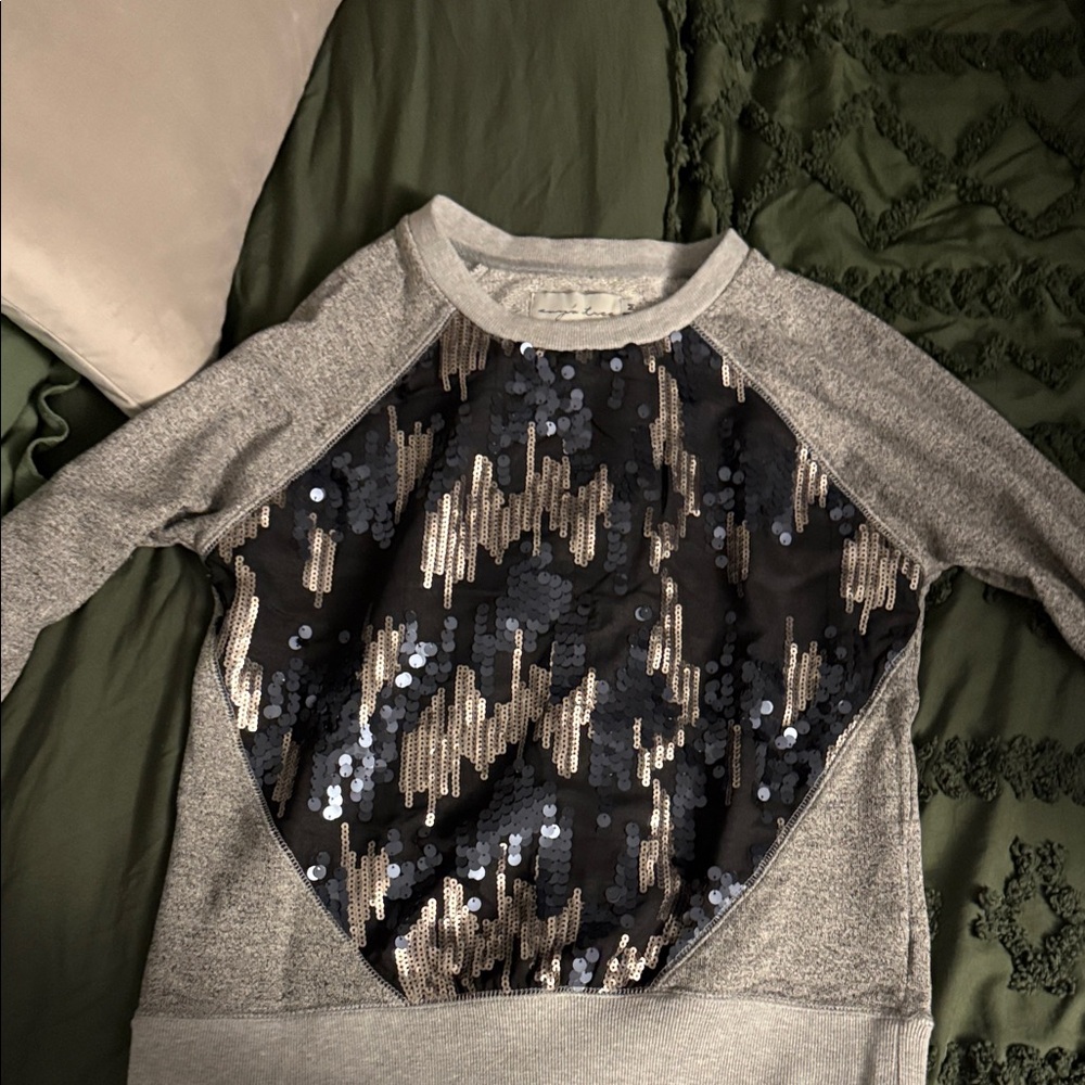 Evy's Tree Gray and Black Sequin Top